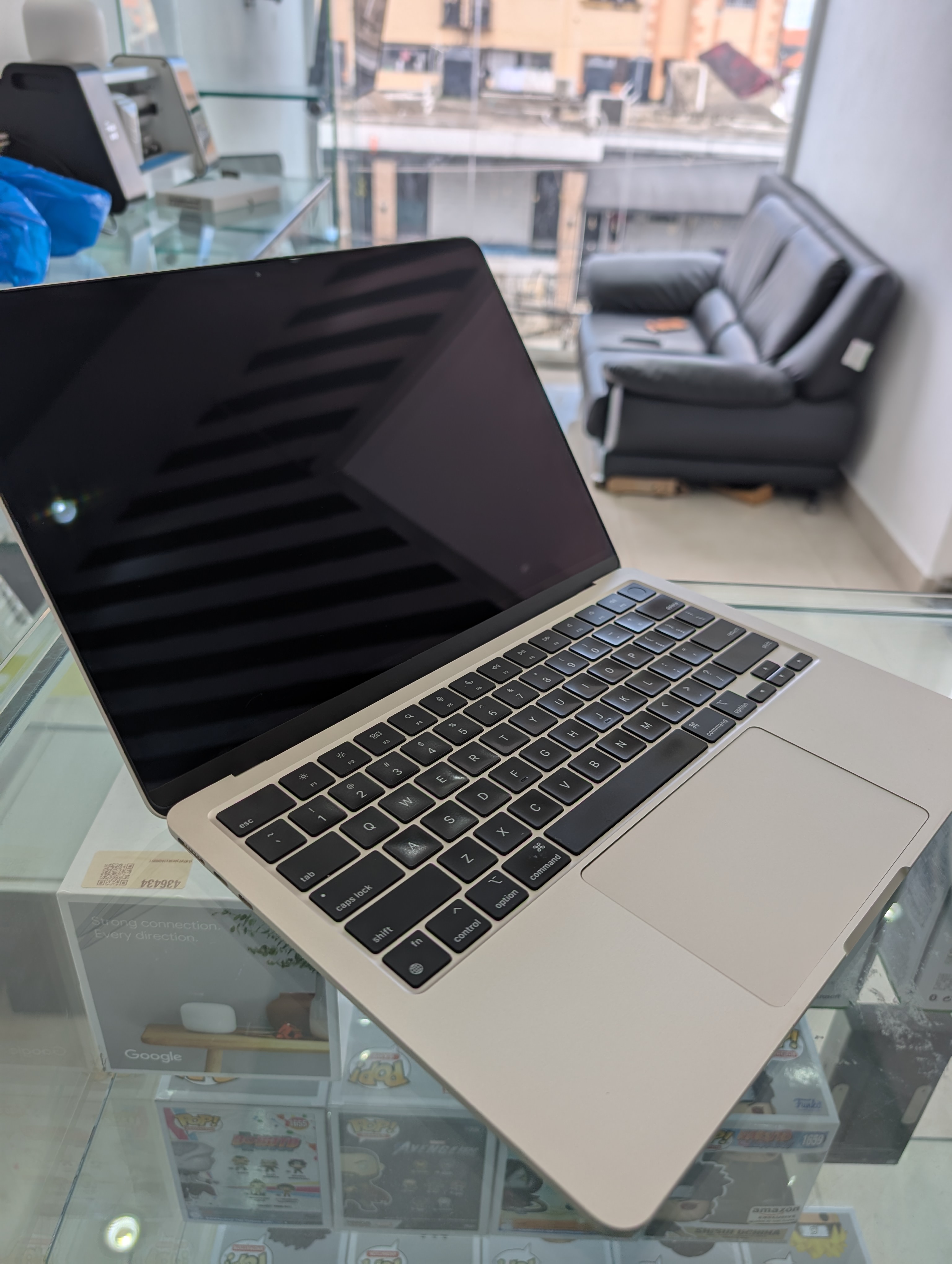 computadoras y laptops - MacBook Air M2 13 pulgadas 256GB 8GB USADA 4