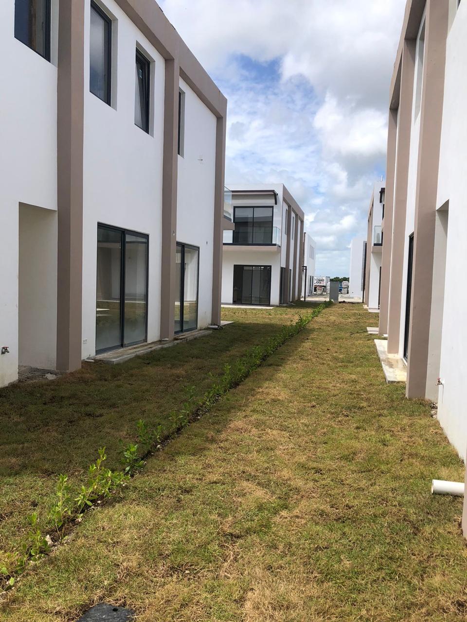 casas vacacionales y villas - Villas de Lujo en Vista Cana-Punta Cana   7