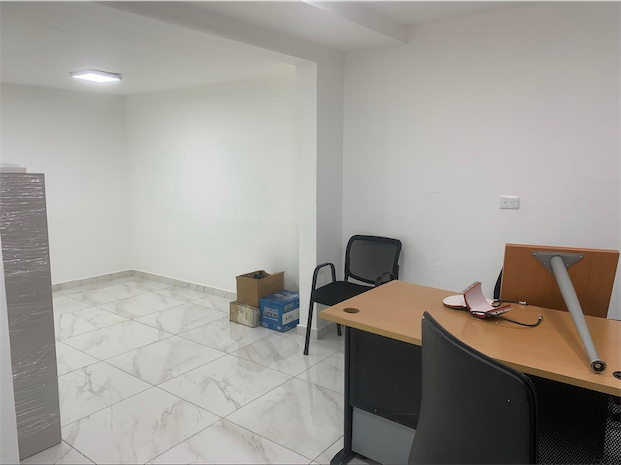 oficinas y locales comerciales - Oficina céntrica en el millon 4