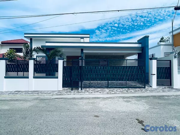 casas - 🏡 Casa Moderna y Espaciosa en Torre Alta – Puerto 2