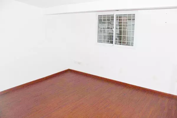 oficinas y locales comerciales - Local comercial Naco 8