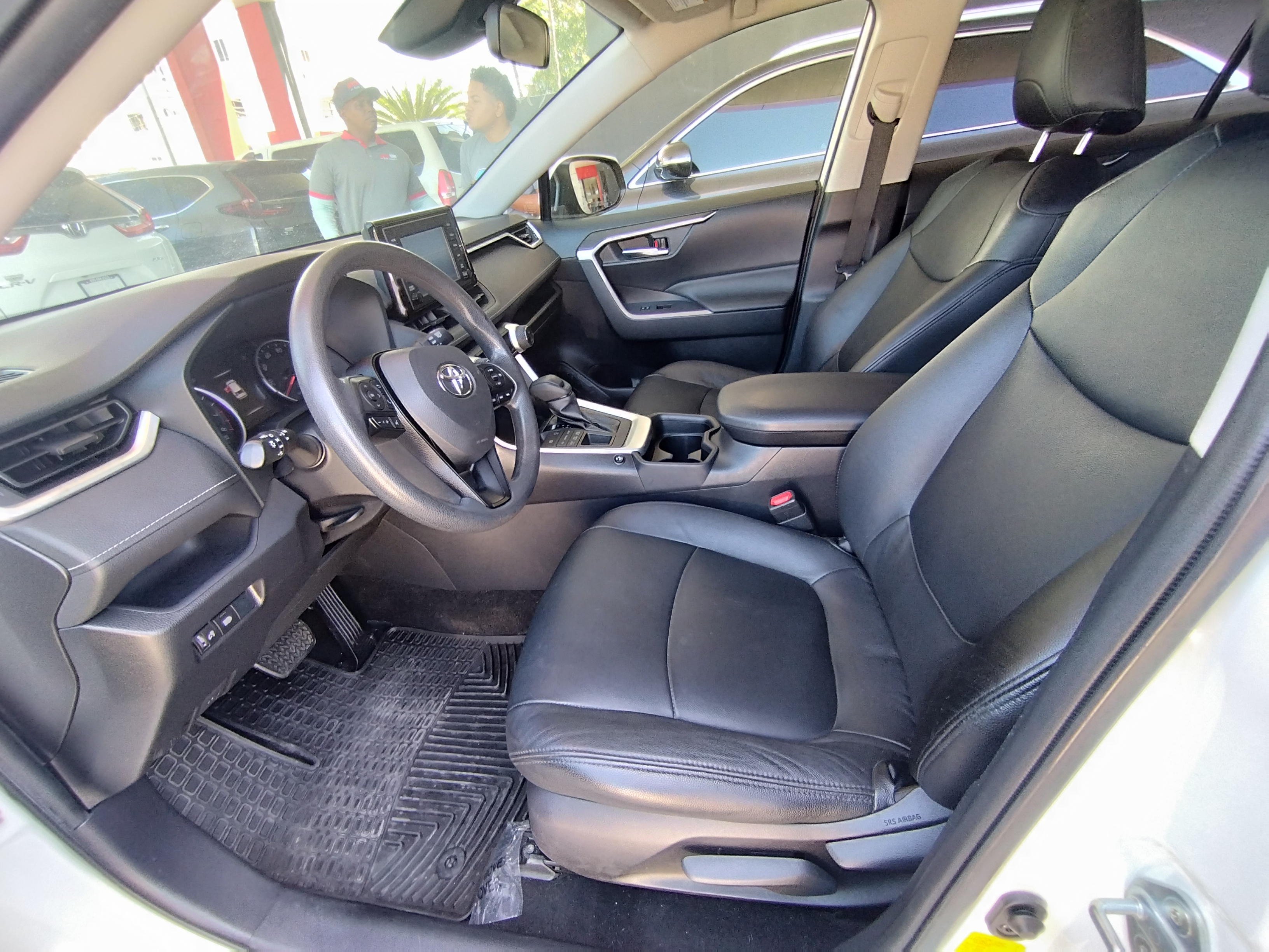 jeepetas y camionetas - 2019 Toyota Rav4 XLE 4x4  4