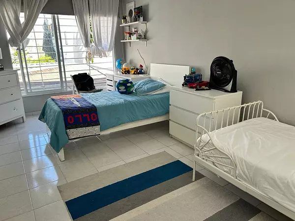 casas - Casa en venta 

Precio de venta
US$ 350,000.00


Uso
Residencial

 9