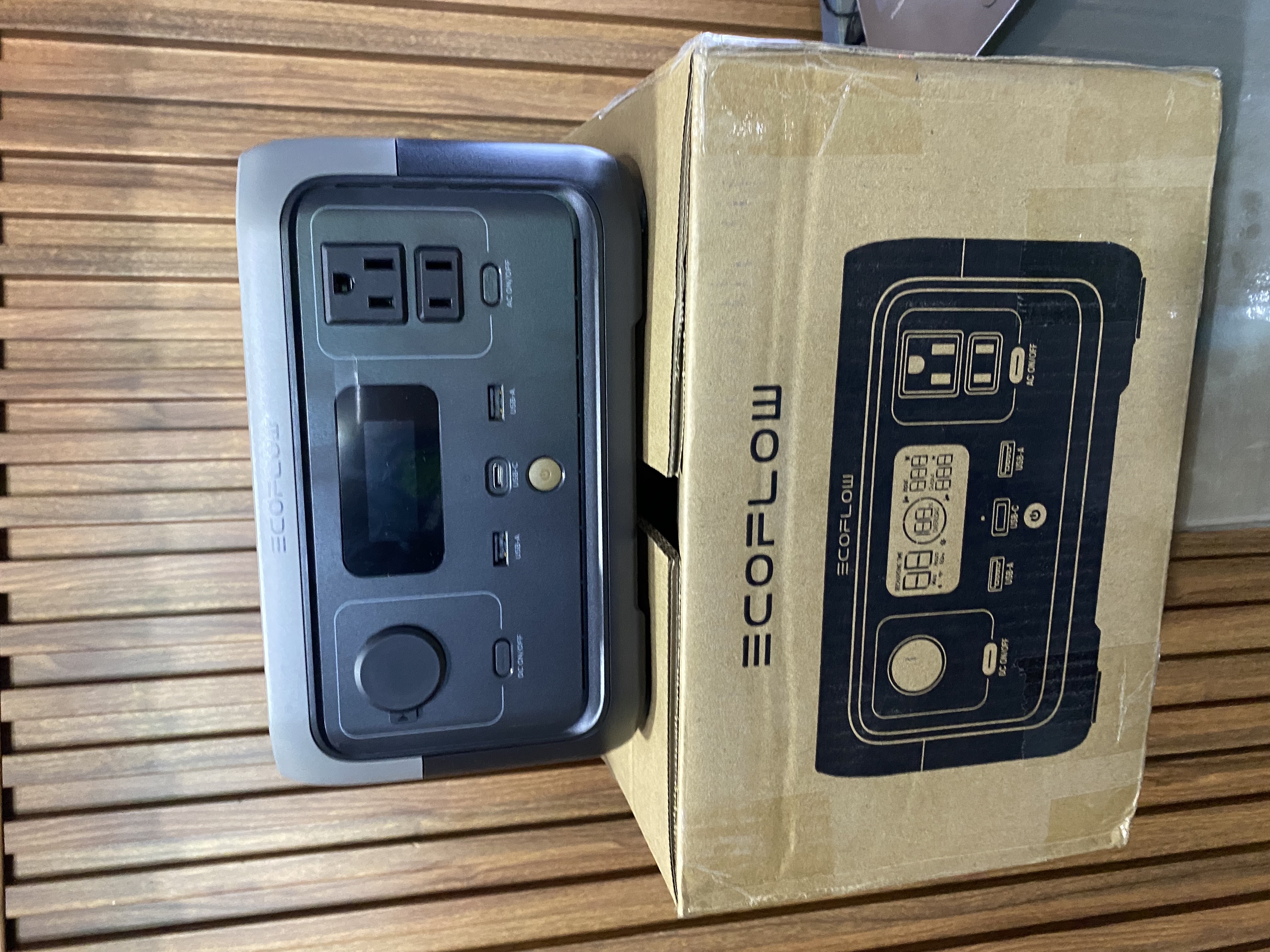 plantas e inversores - EcoFlow RIVER 2 Portable Power Station 256Wh Generator LFP  4