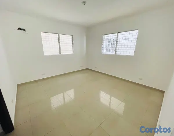 apartamentos - Apartamento en 1er nivel, próximo a la Av. Máximo Gómez, Gascue. 2