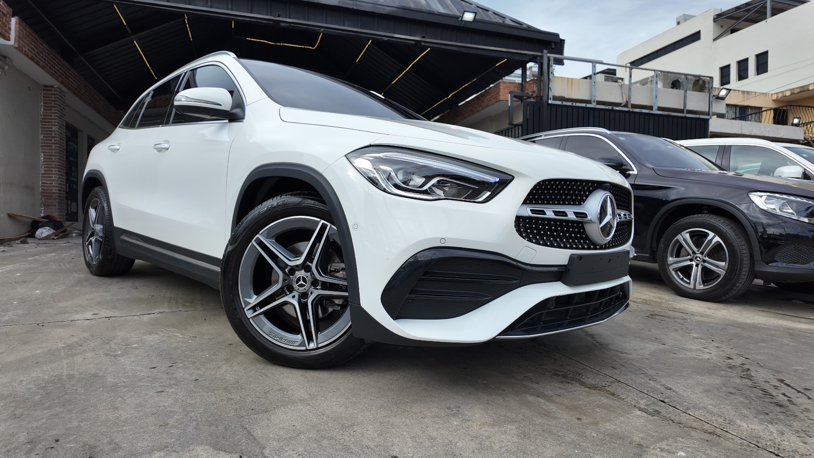 jeepetas y camionetas - MERCEDES BENZ CLASE GLA 200 AMG LINE 