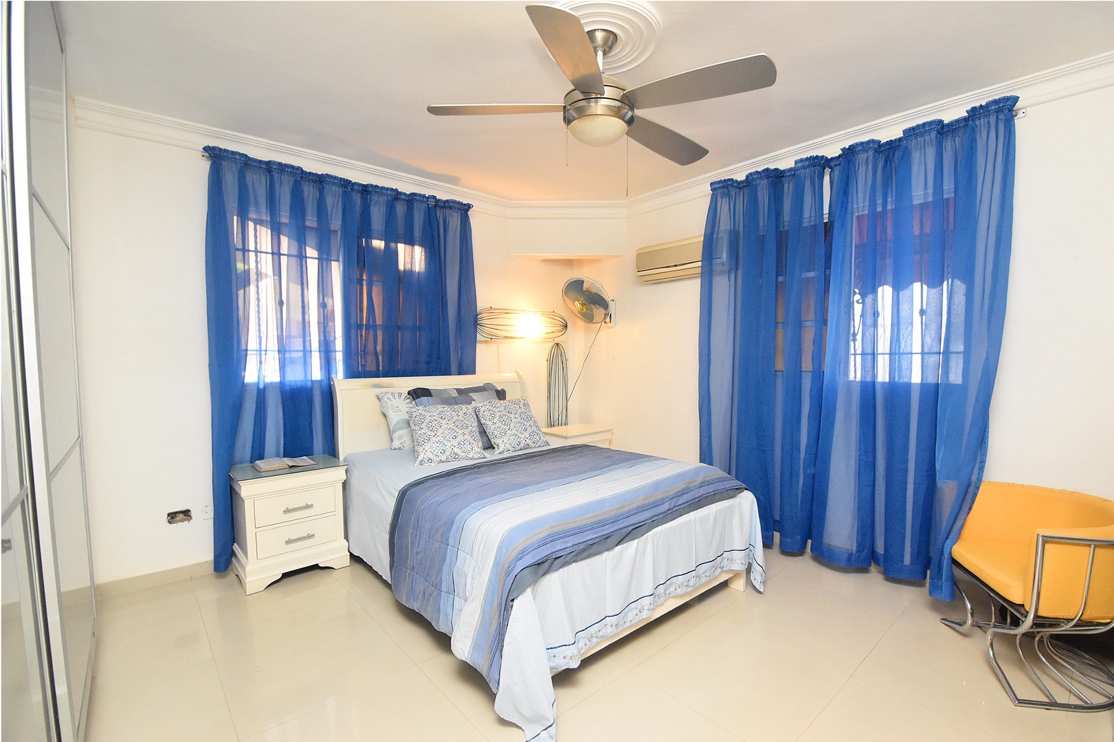 casas - Vendo casa en La urbanización Italia Santo Domingo Este 
 7