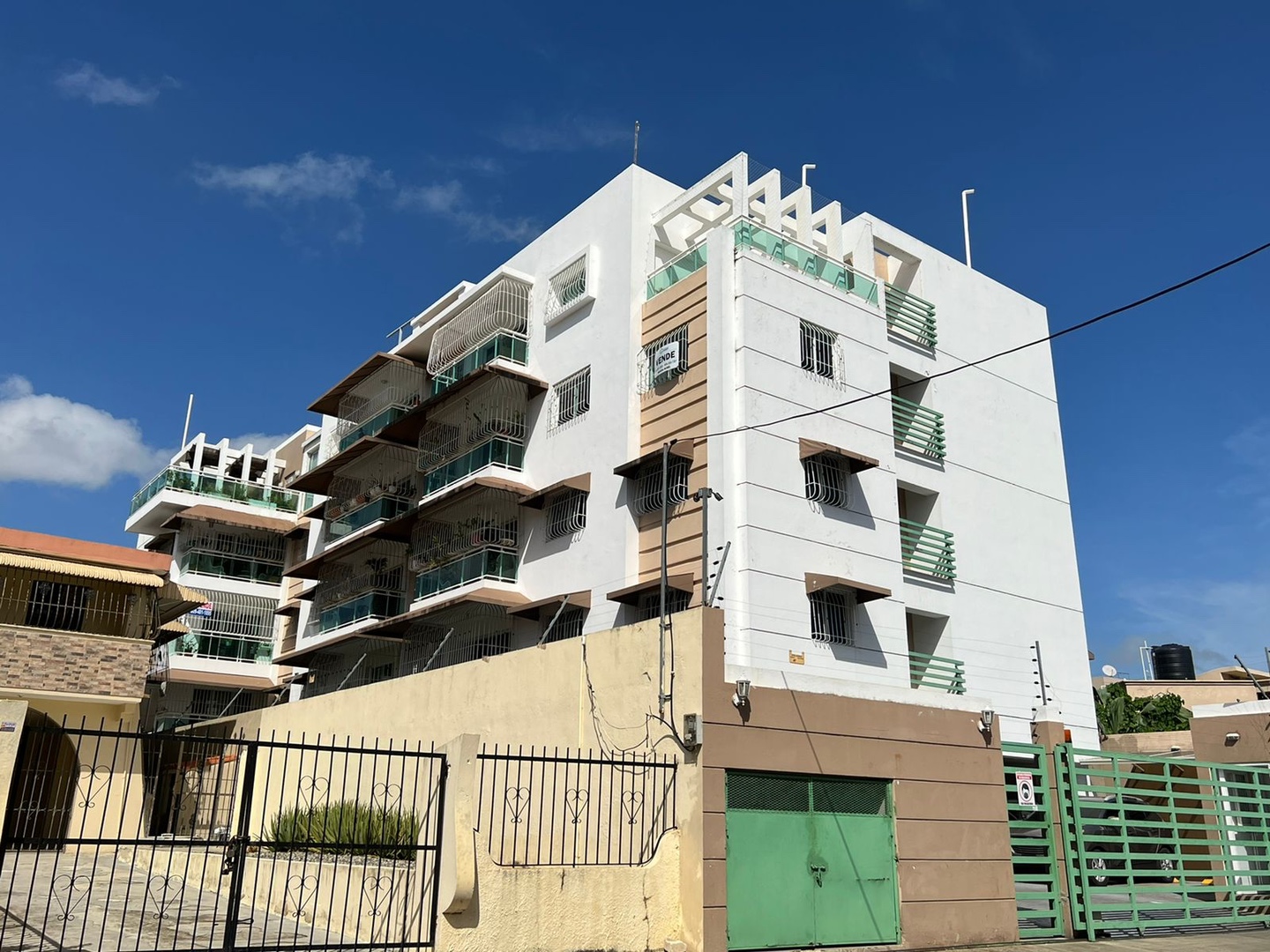 apartamentos - Venta de apartamento en vista hermosa Santo Domingo este de 163mts 1