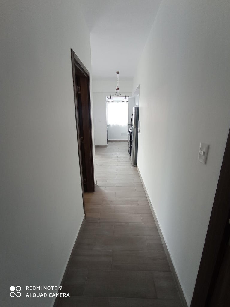 apartamentos - Apartamento en alquiler con línea blanca en Evaristo Morales. de 62 MT2 1