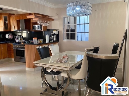 casas - Venta de casa de 2 niveles en la autopista de san Isidro Santo Domingo este 8