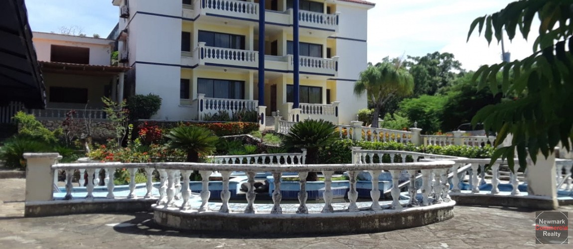 otros inmuebles - RIO SAN JUAN, Dominican Republic. Hotel en Maria T. Sanchez a la venta. ID 1630