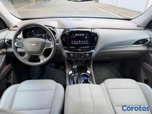 jeepetas y camionetas - Chevrolet Traverse  LT Cómo nueva  5