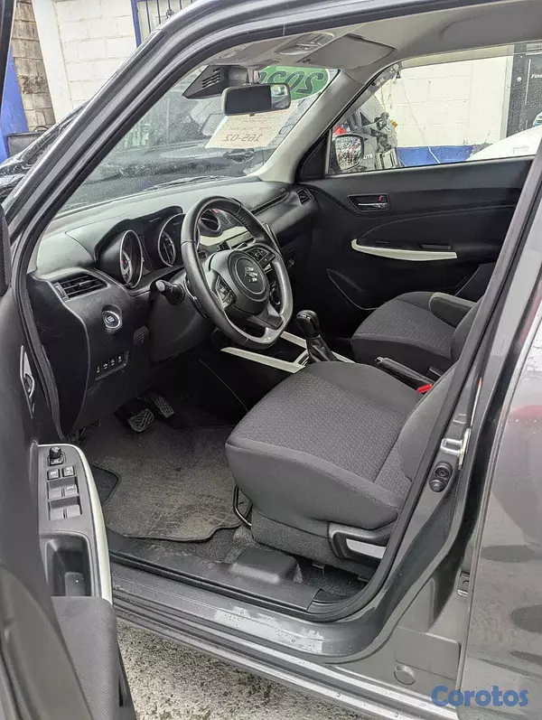carros - SUZUKI SWIFT 2020 2