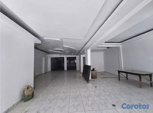 oficinas y locales comerciales - LOCAL COMERCIAL KENNEDY  2