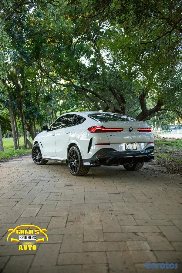 jeepetas y camionetas - BMW X6 Xdrive40i M Package 2022 Clean Carfax 4
