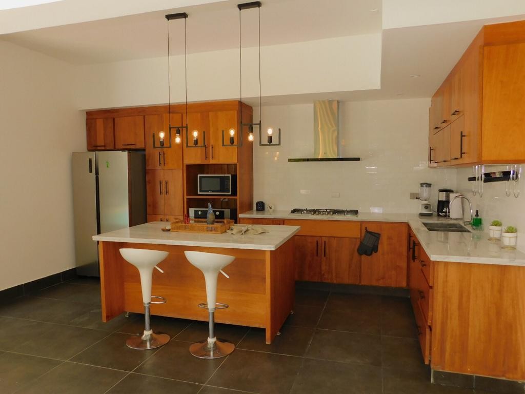 casas vacacionales y villas - Encantadora villa a un minuto de la playa caminando con todo en primera  2