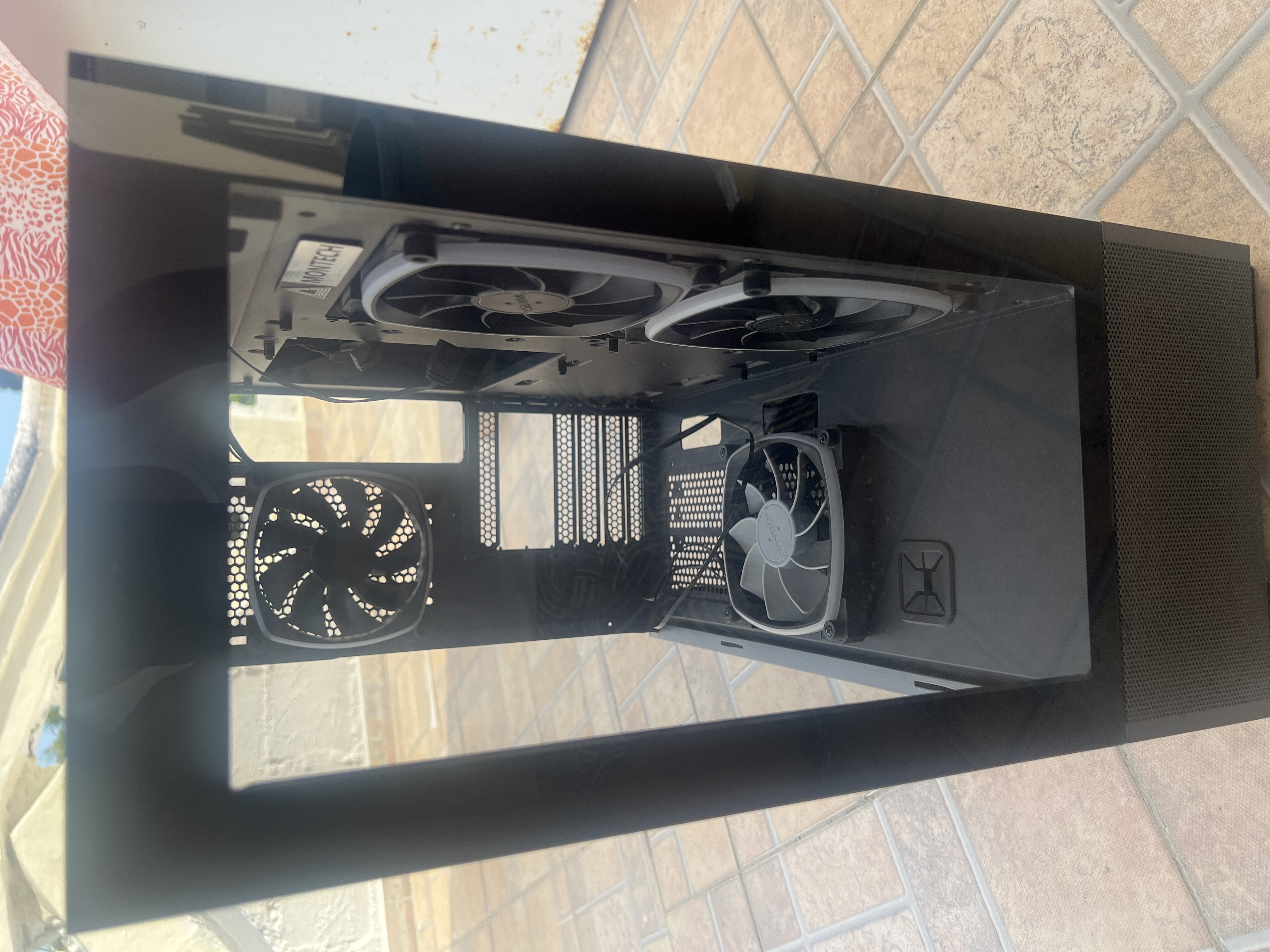 computadoras y laptops - Case: Montech ventilador ARGB  6