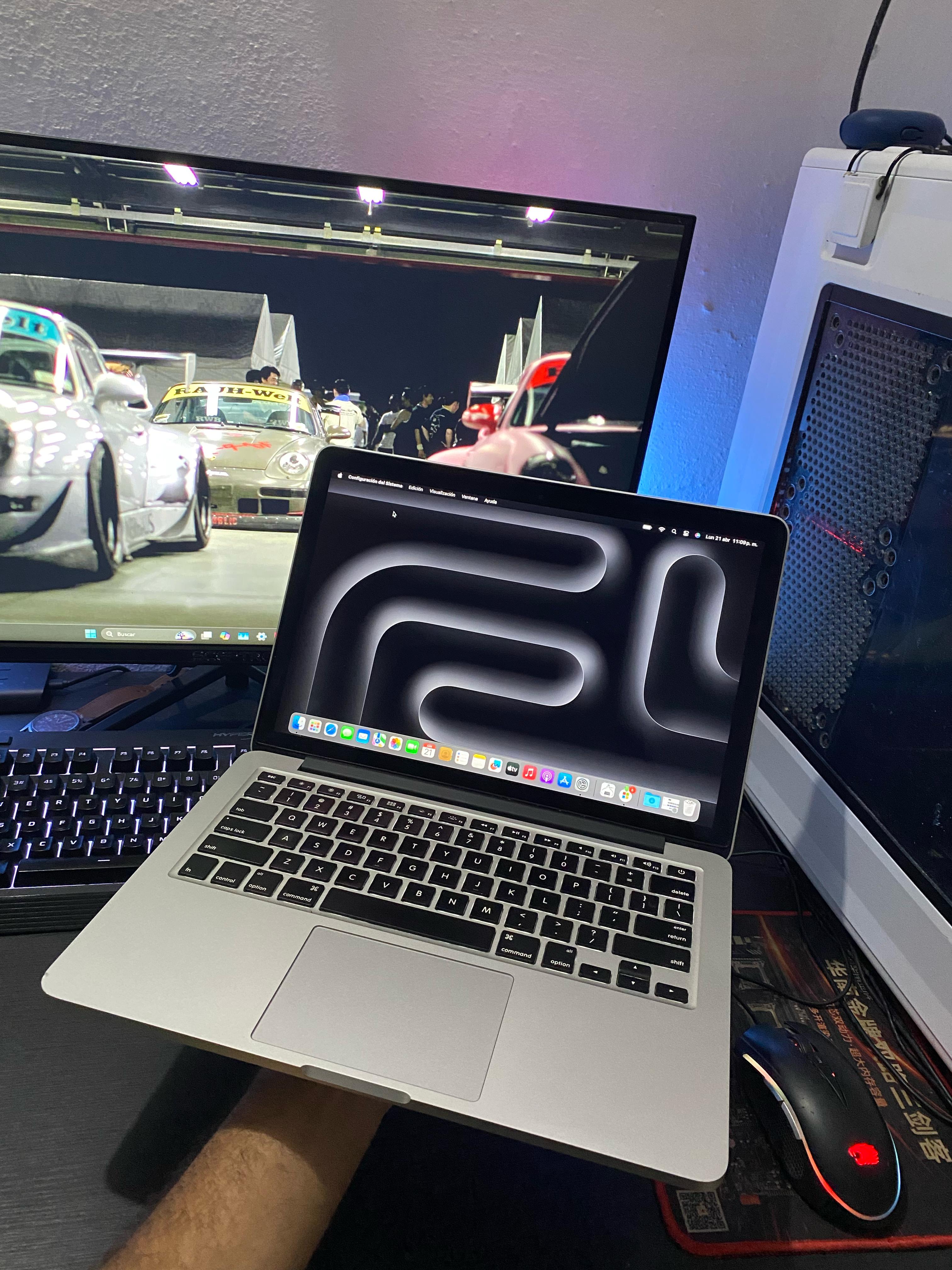 computadoras y laptops - MacBook Pro 2015 16RAM 500SSD bateria nitida 5