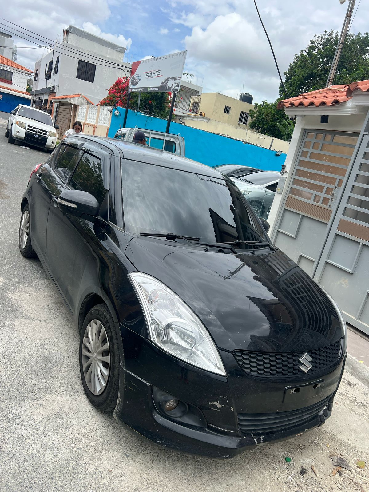 carros - suzuki Swift 2014