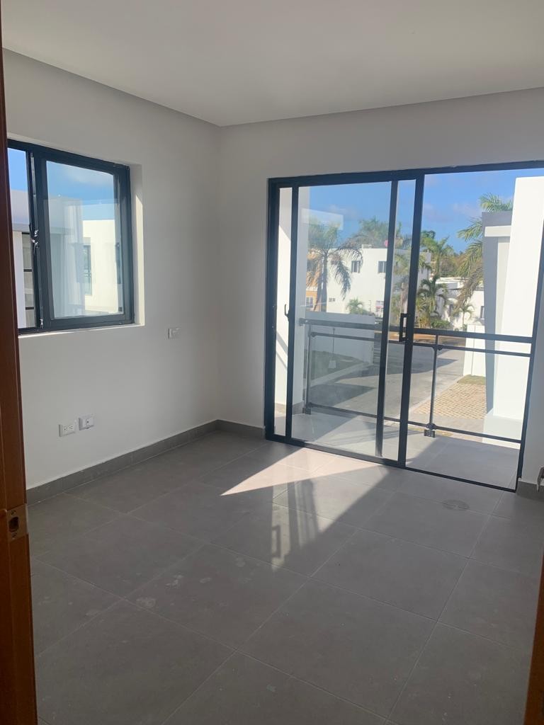 apartamentos - Casa en venta en Punta Cana 
Totalmente nueva
 6