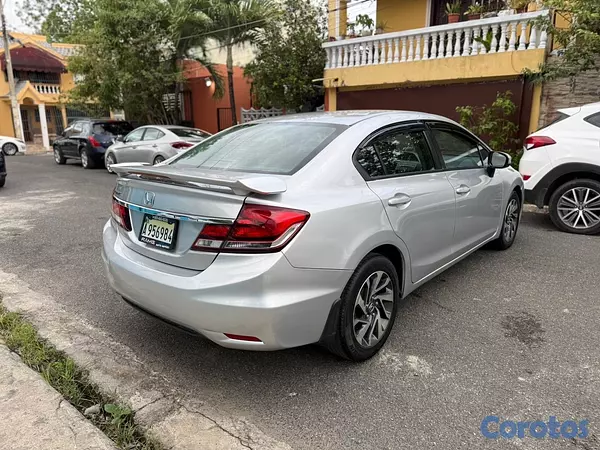 carros - Honda Civic LX año 2015 4