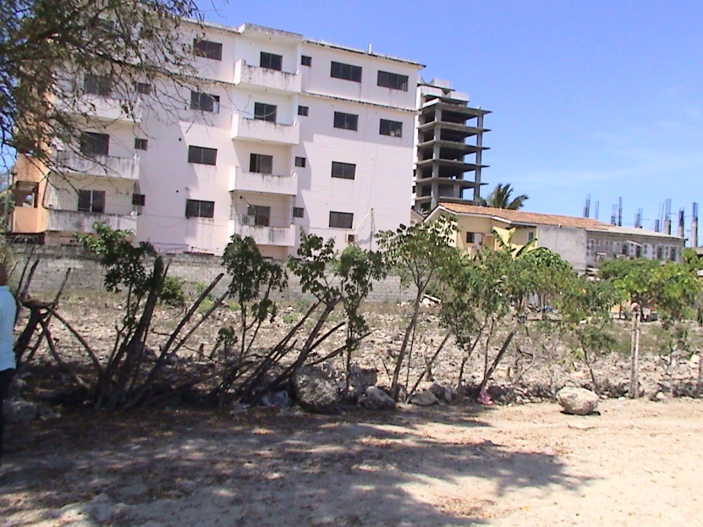 solares y terrenos - Solar 2da linea de playa Juan Dolio 1