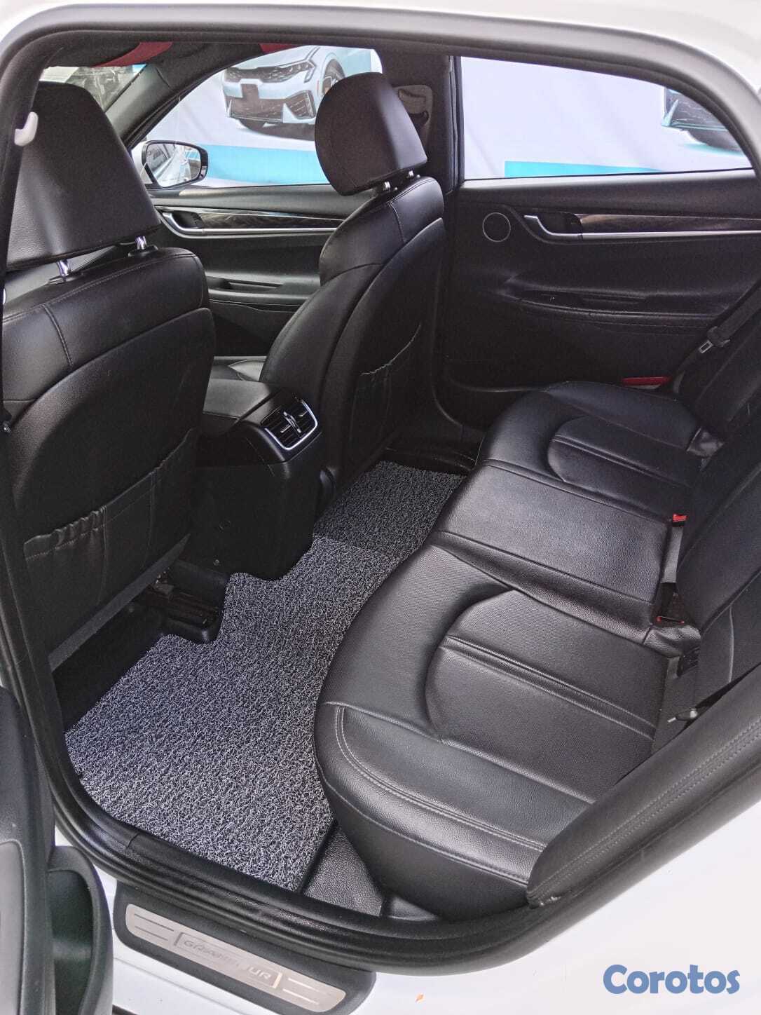 carros - HYUNDAI GRANDEUR 2018 BLANCO 9