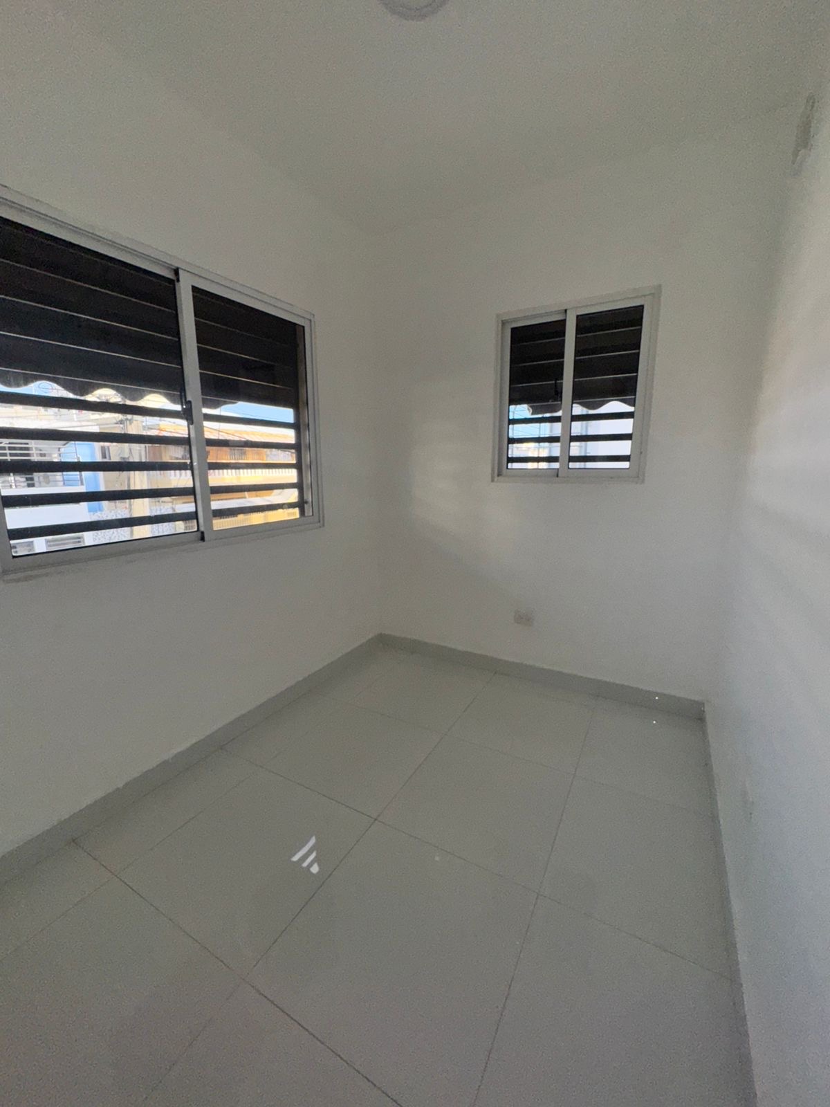 casas - venta de casa en la autopista de san isidro brisa oriental Santo Domingo este  2