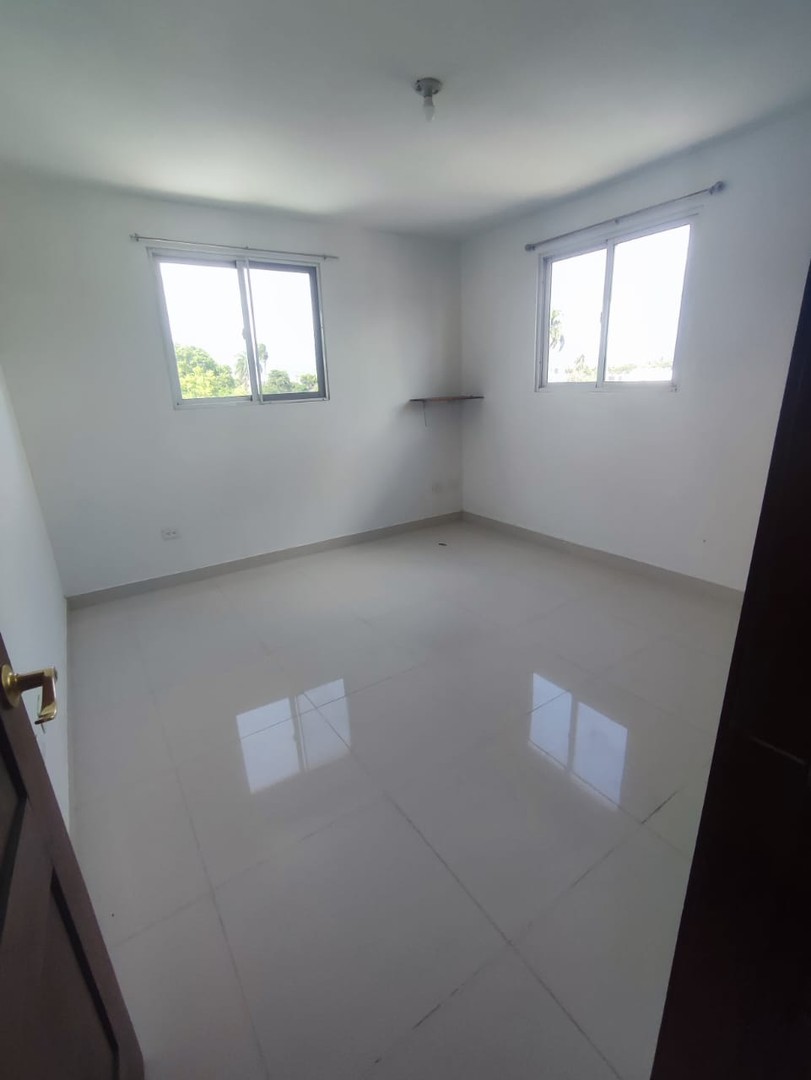 apartamentos - Vendo Apartamento 4to Nivel con Piscina en Llanos de Gurabo 1