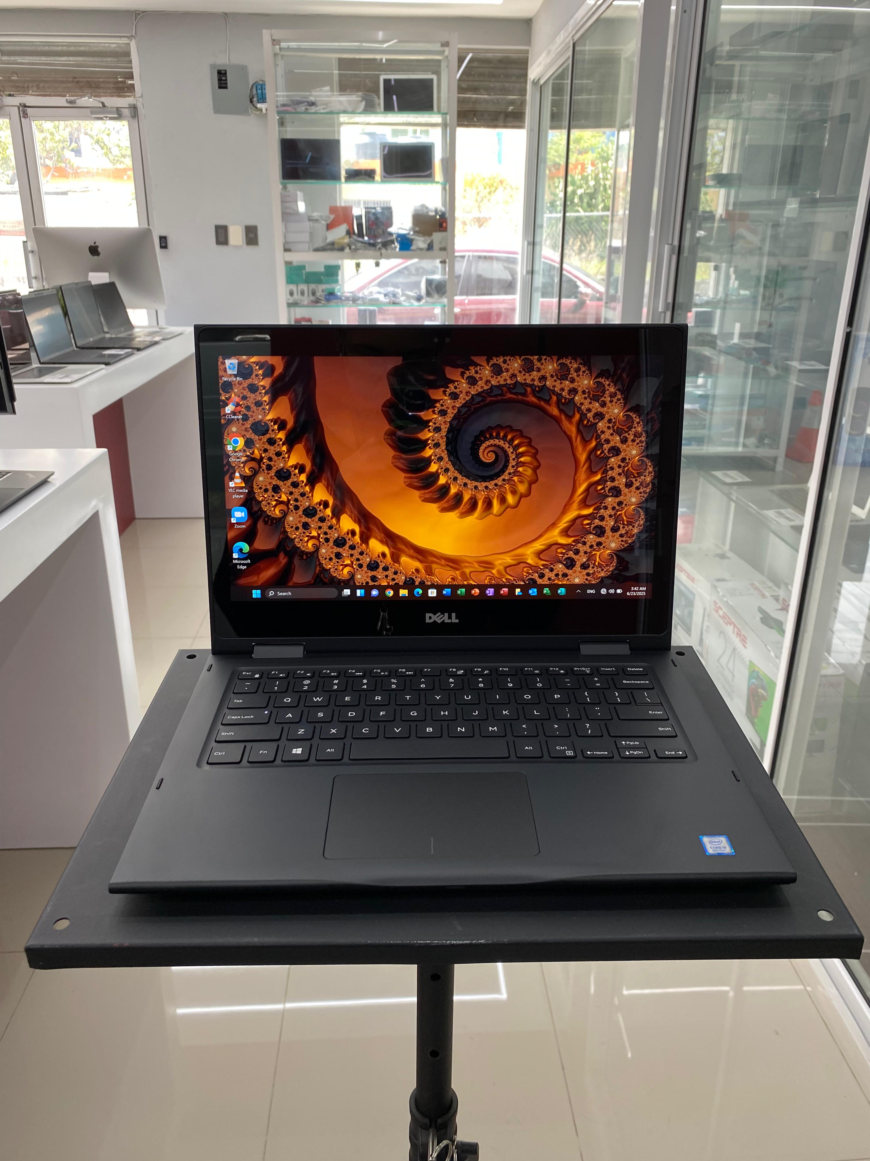 computadoras y laptops - Dell Latitude E3390 core i5 8vaGen 14 pulgadas Tou 0
