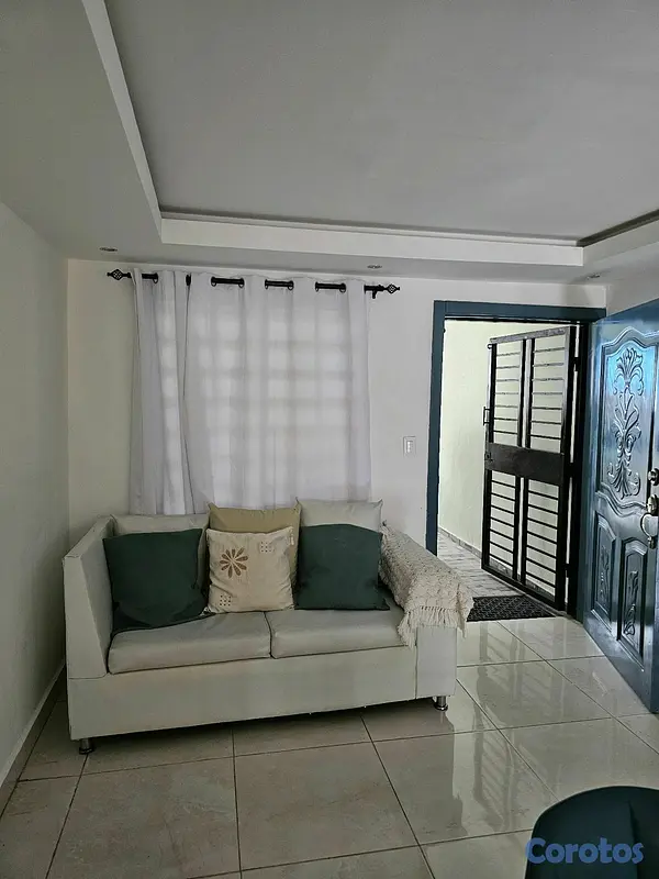 casas - Venta de casa en residencial Doña Carmen, Santo Domingo DN. 3