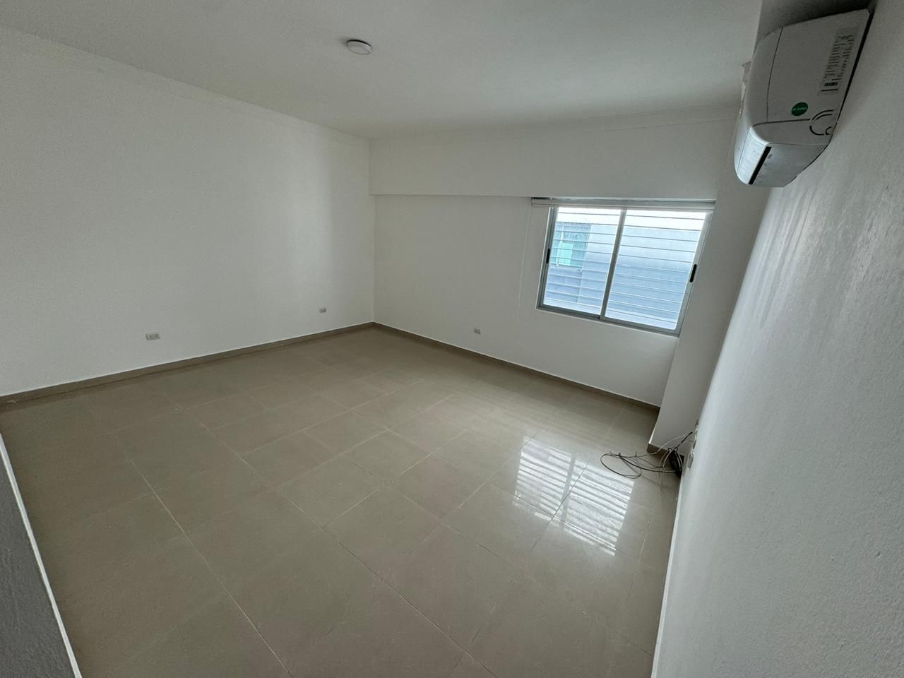 apartamentos - Vendo Apartamento en SERRALLES USD 285,000.00  7