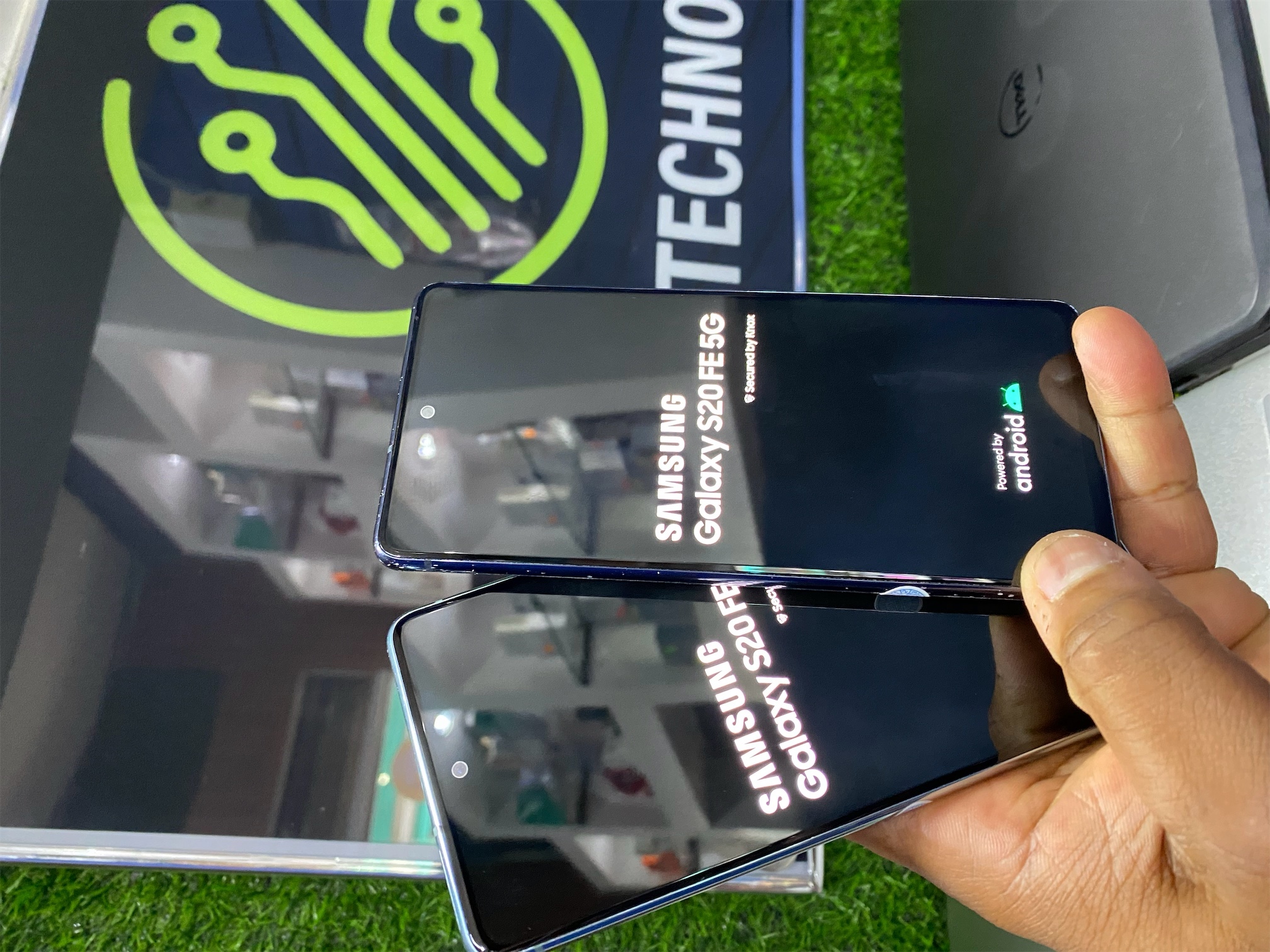 celulares y tabletas - samsung galaxy s20FE  4