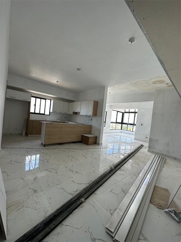 apartamentos - Se vende penthouse en el ensanche Ozama de 325mts Santo Domingo este 5