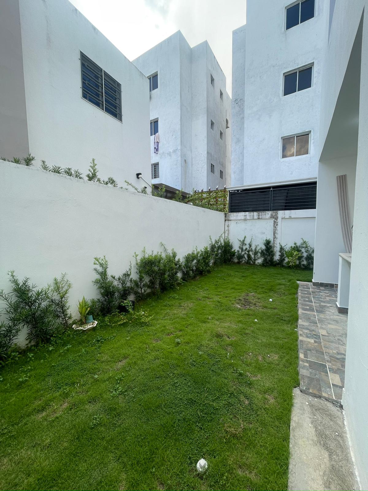 casas - CASA EN VENTA EN RESIDENCIAL CERRADO. 2