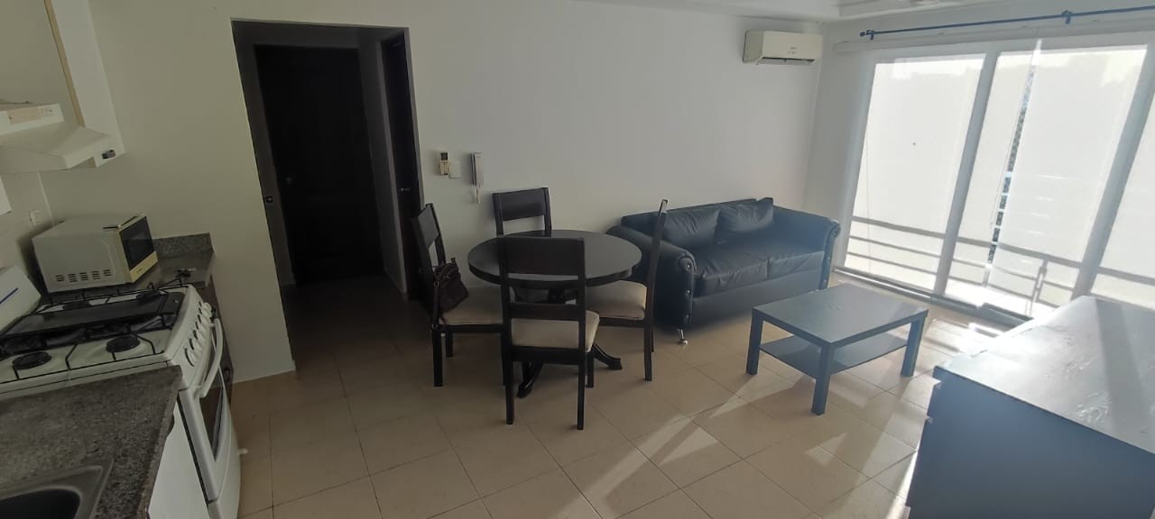 apartamentos - Se alquila apartamento  semiamueblado en Gazcue 0
