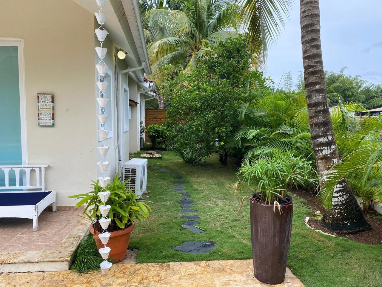 apartamentos - Hermosa Villa de un solo nivel de oportunidad!  Me 1
