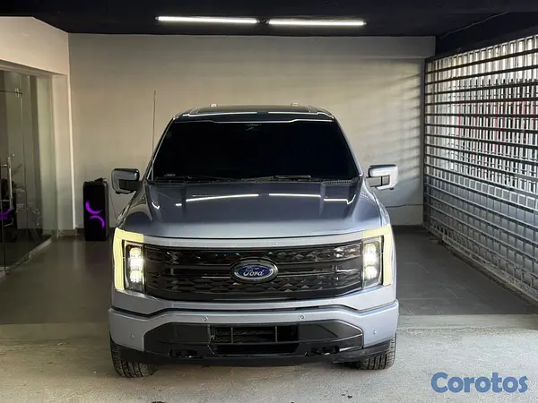 jeepetas y camionetas -  Ford F-150 Lightning 2022 Platinum  2