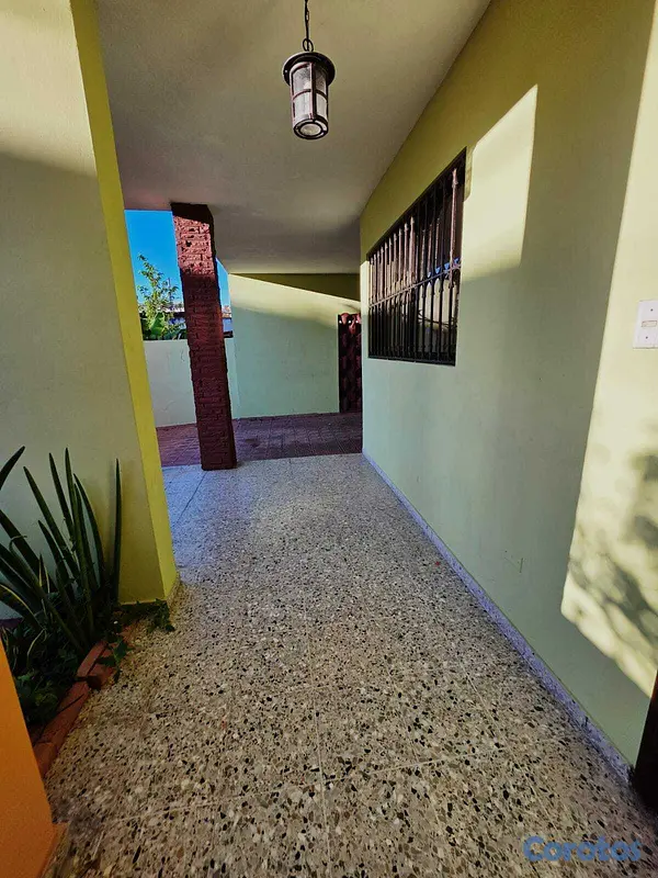 casas - Se vende casa en Av. Independencia Urb. Atlántida 2