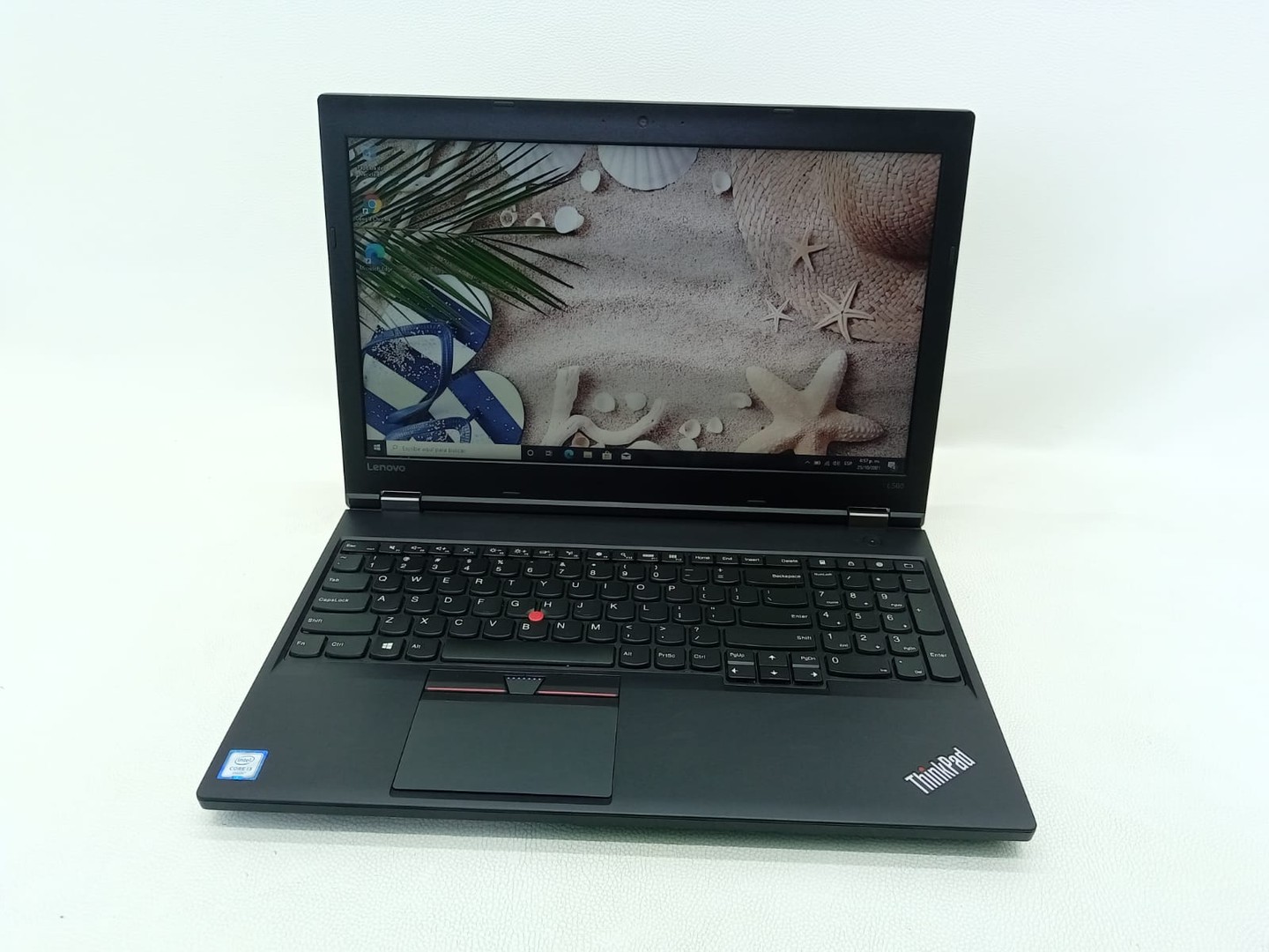computadoras y laptops - Laptop Lenovo ThinkPad L560 Core i3 500GB HDD 8GB RAM (Incluye Mouse y Mochila)