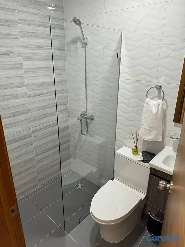 apartamentos - Alquilo 3er nivel amueblado en El Cacique 4