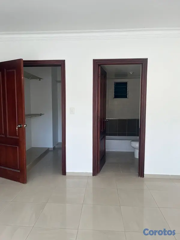 apartamentos - Apartamento en Alquiler en Bella Vista con terraza, 2do piso.
 9