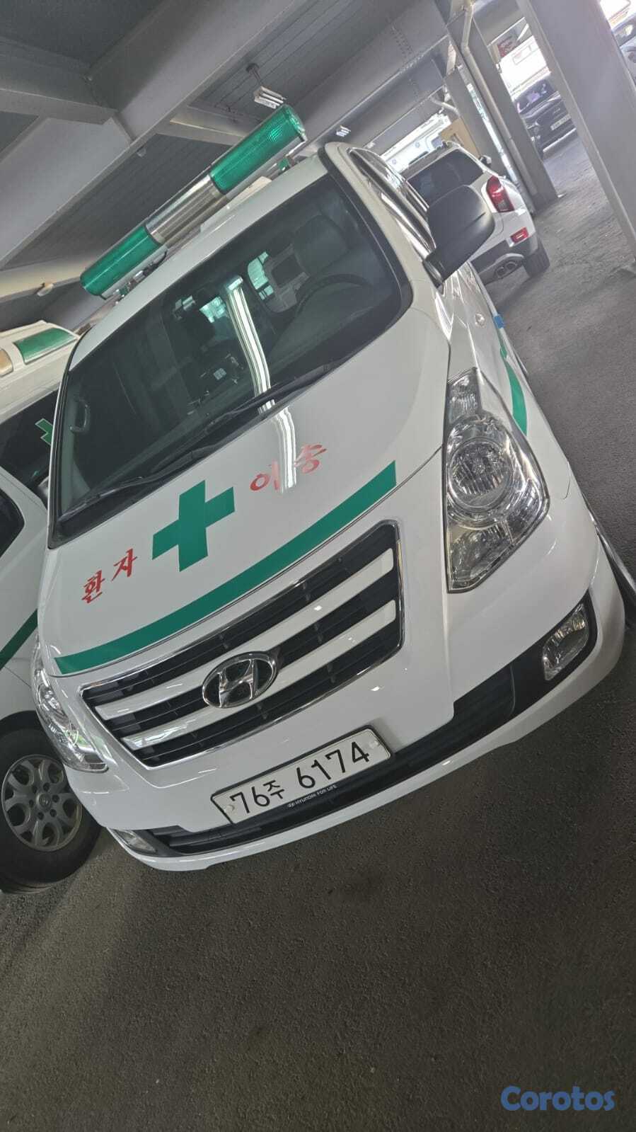 otros vehiculos - HYUNDAI GRAND STAREX  AMBULANCIA 2016 BLANCO 3