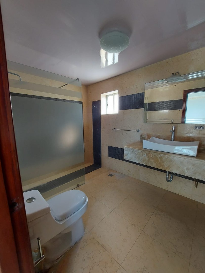 apartamentos -   Estupendo Apartamento de 200 metros Con linea blanca muy bien ubicado
Impecabl 3