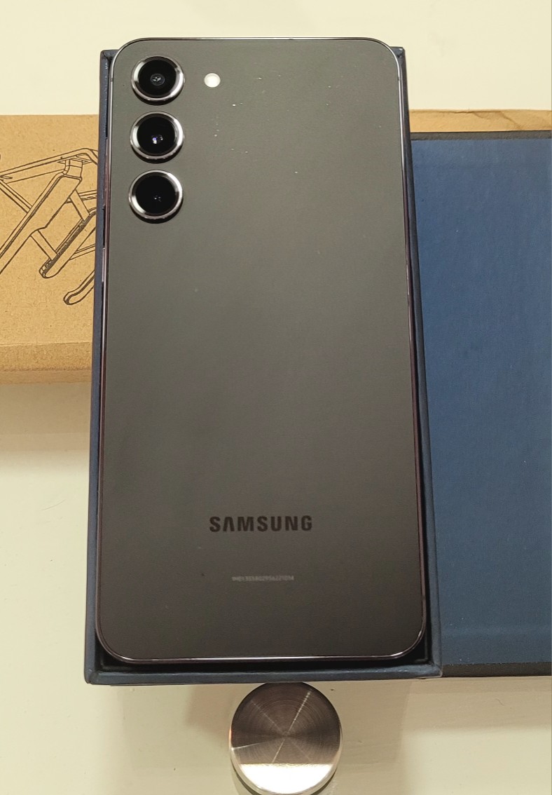 celulares y tabletas - Samsung Galaxy s23+ Plus 6.6 Pulg de 512gb Desblokiado 5G 1