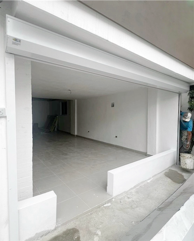oficinas y locales comerciales - Local en bella vista primer nivel  1