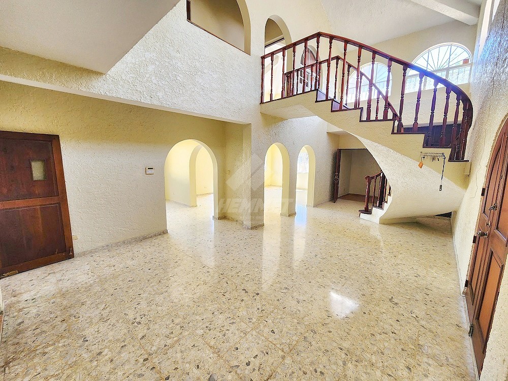 casas - CASA TERRAZA Y PATIO REPARTO TAVAREZ STGO. 4