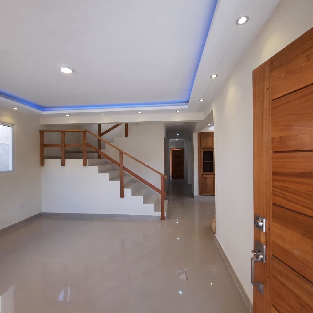 casas - Casa en la autopista de san Isidro prado oriental  7