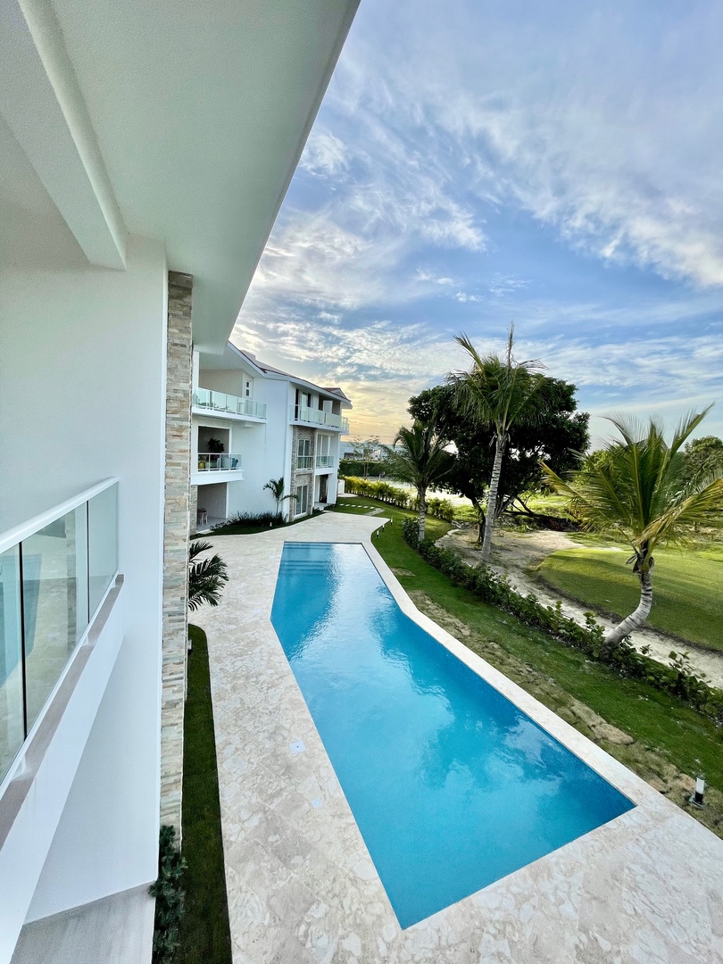 apartamentos - Se vende hermoso apartamento en Cocotal Golf & Country Club, Bávaro Punta Cana.