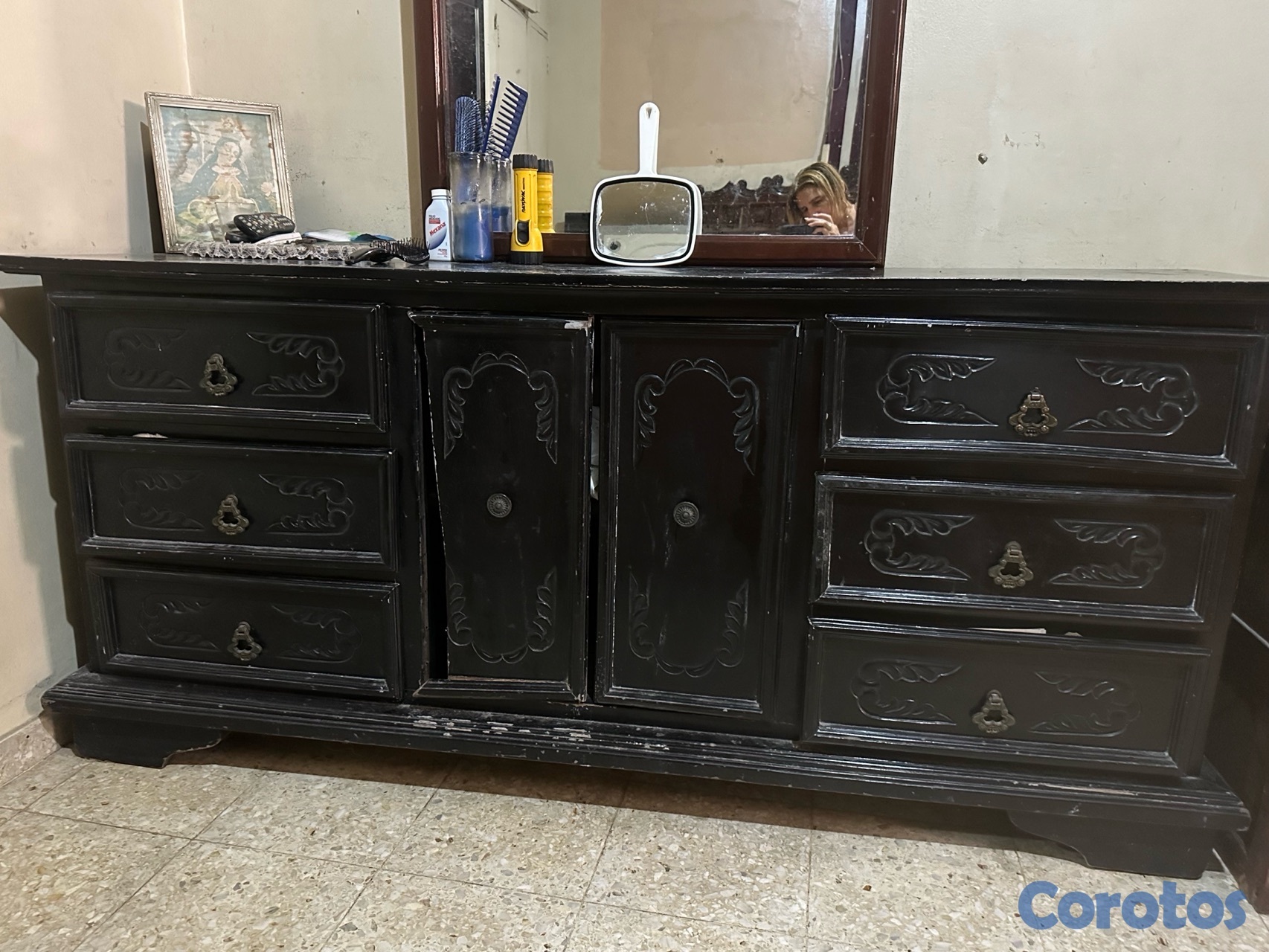 muebles y colchones - Gavetero de caoba  1